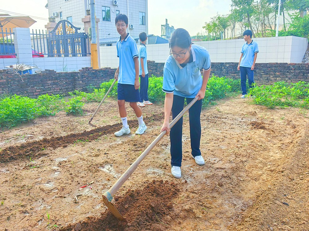 梅州周边青少年素质培育机构怎么选？本地寄宿成长学校推荐